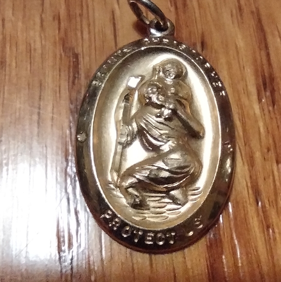 14k gold 1/10 religious pendant - Picture 6 of 7